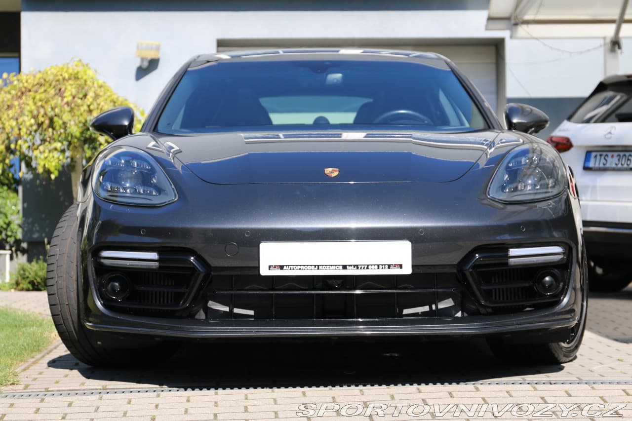 2020 Porsche PANAMERA