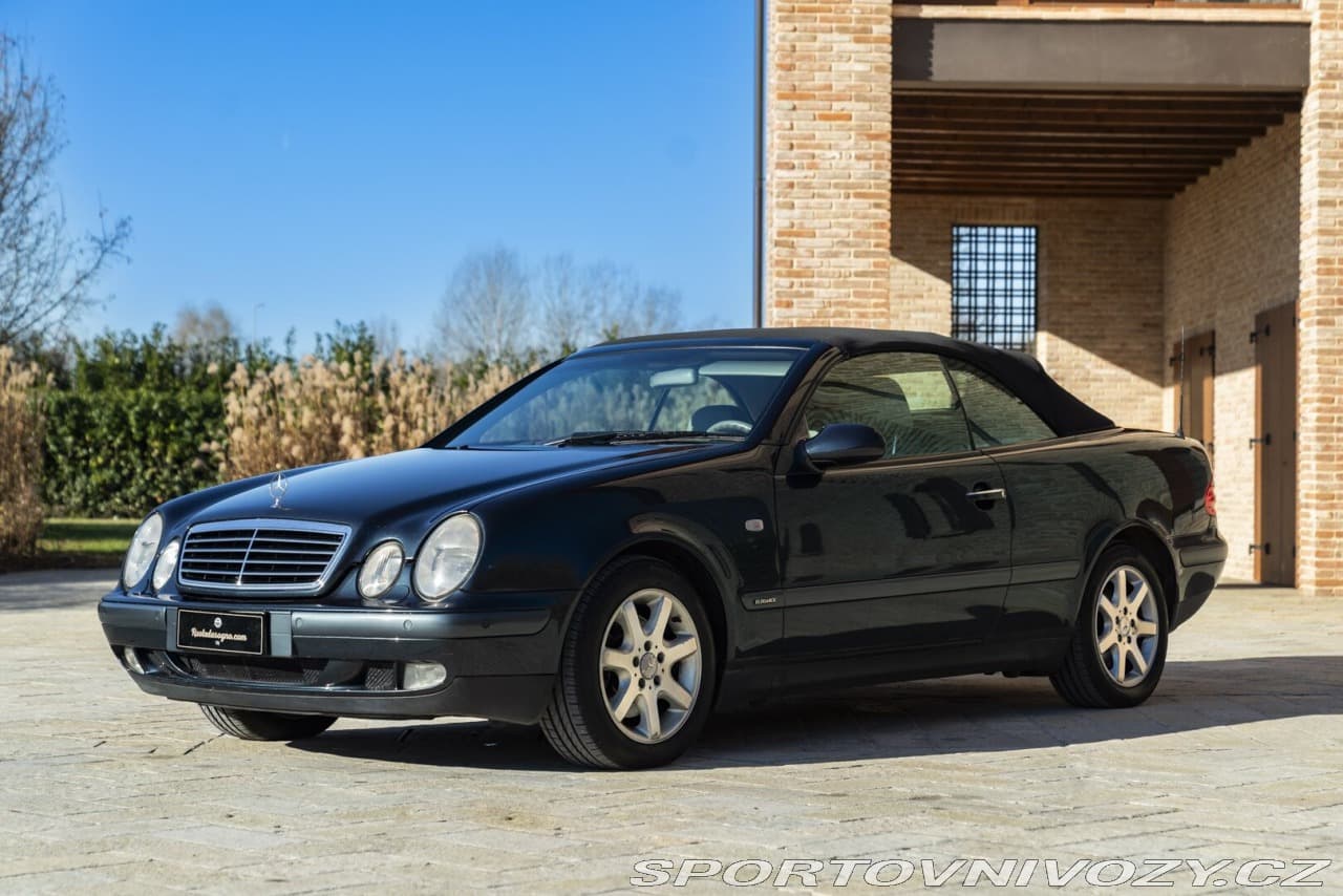 2002 Mercedes-Benz CLK