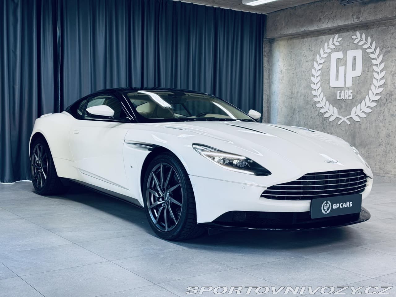 2017 Aston Martin DB11