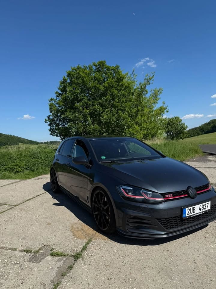 2018 Volkswagen GOLF