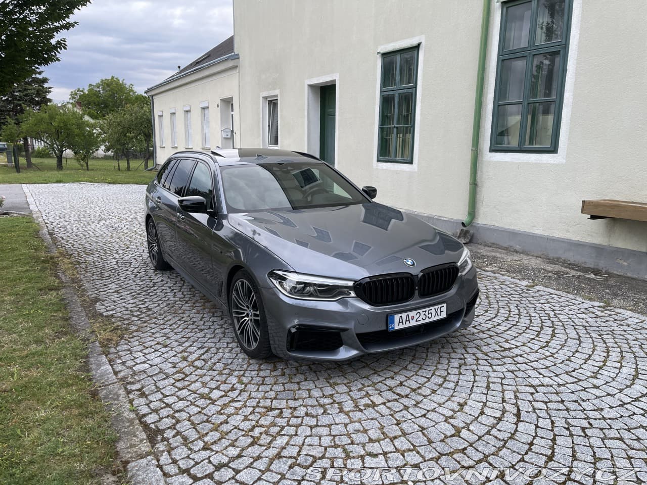 2018 BMW 5-SERIES