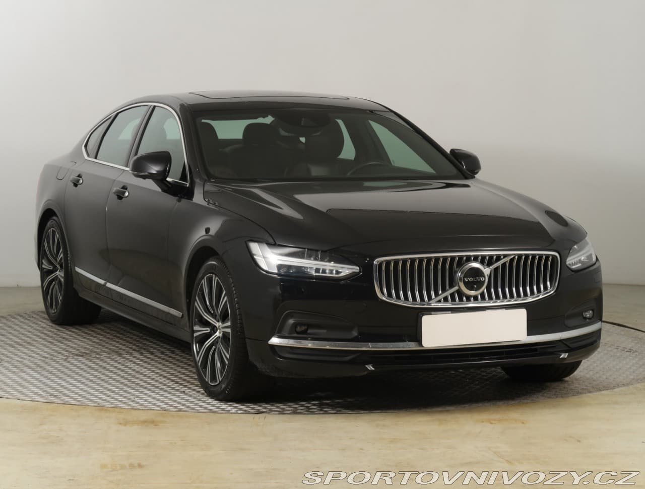 2021 Volvo S90