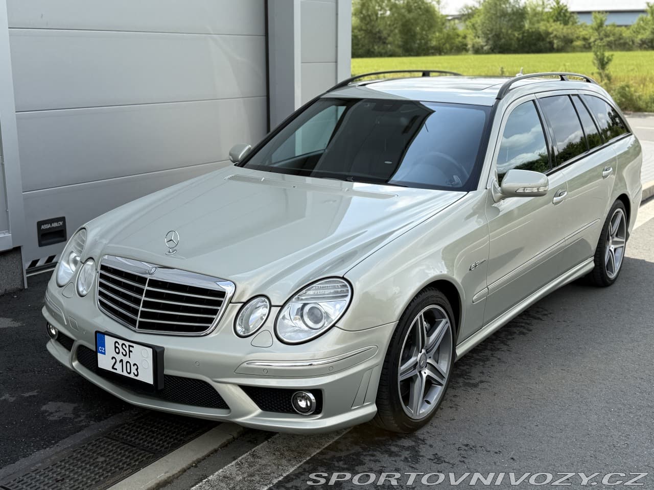 2009 Mercedes-Benz E-CLASS