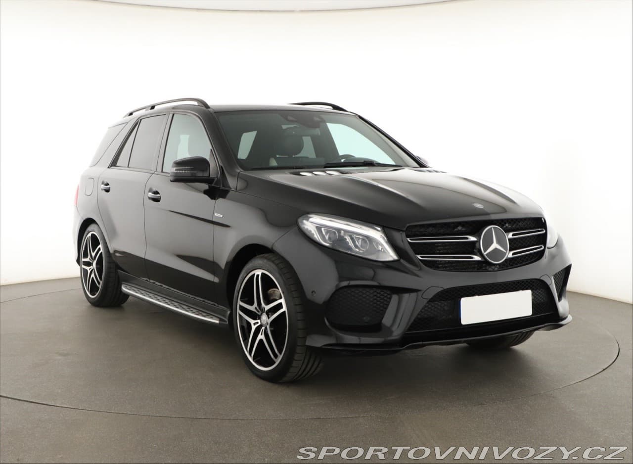 2016 Mercedes-Benz OSTATNÍ
