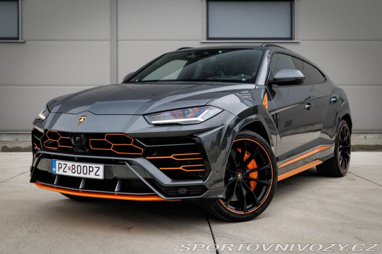 2020 Lamborghini URUS