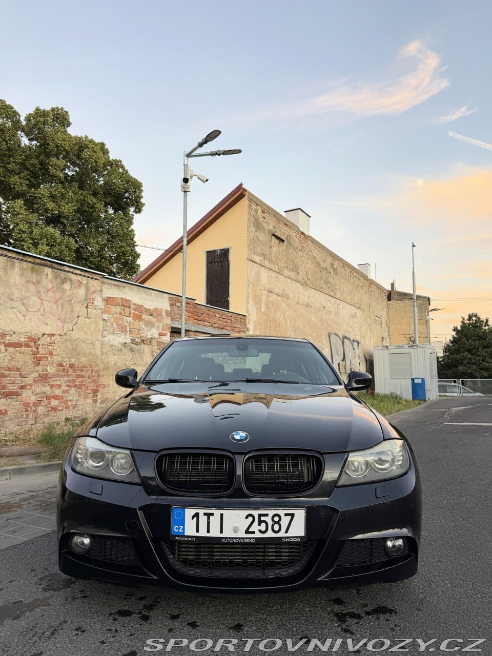 2011 BMW 3-SERIES