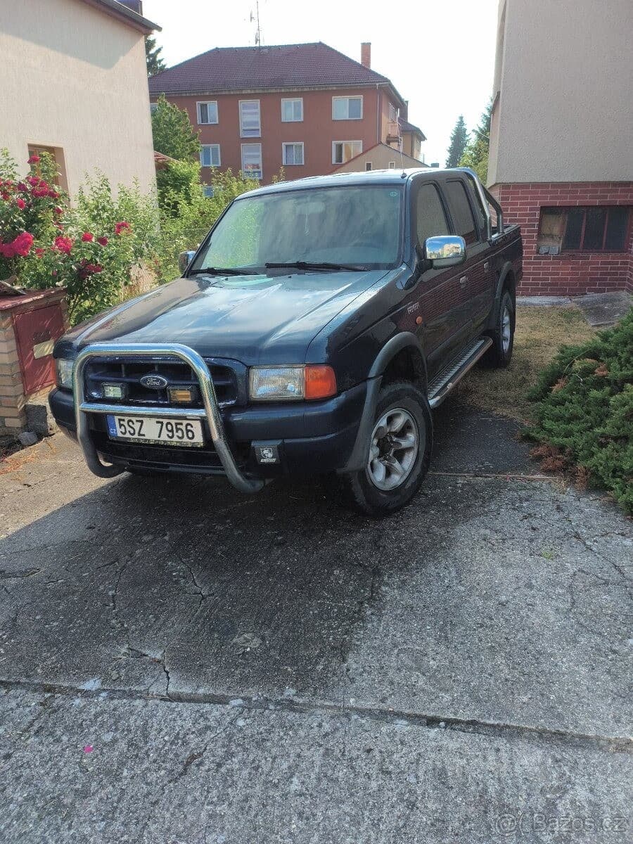 2002 Ford OSTATNÍ