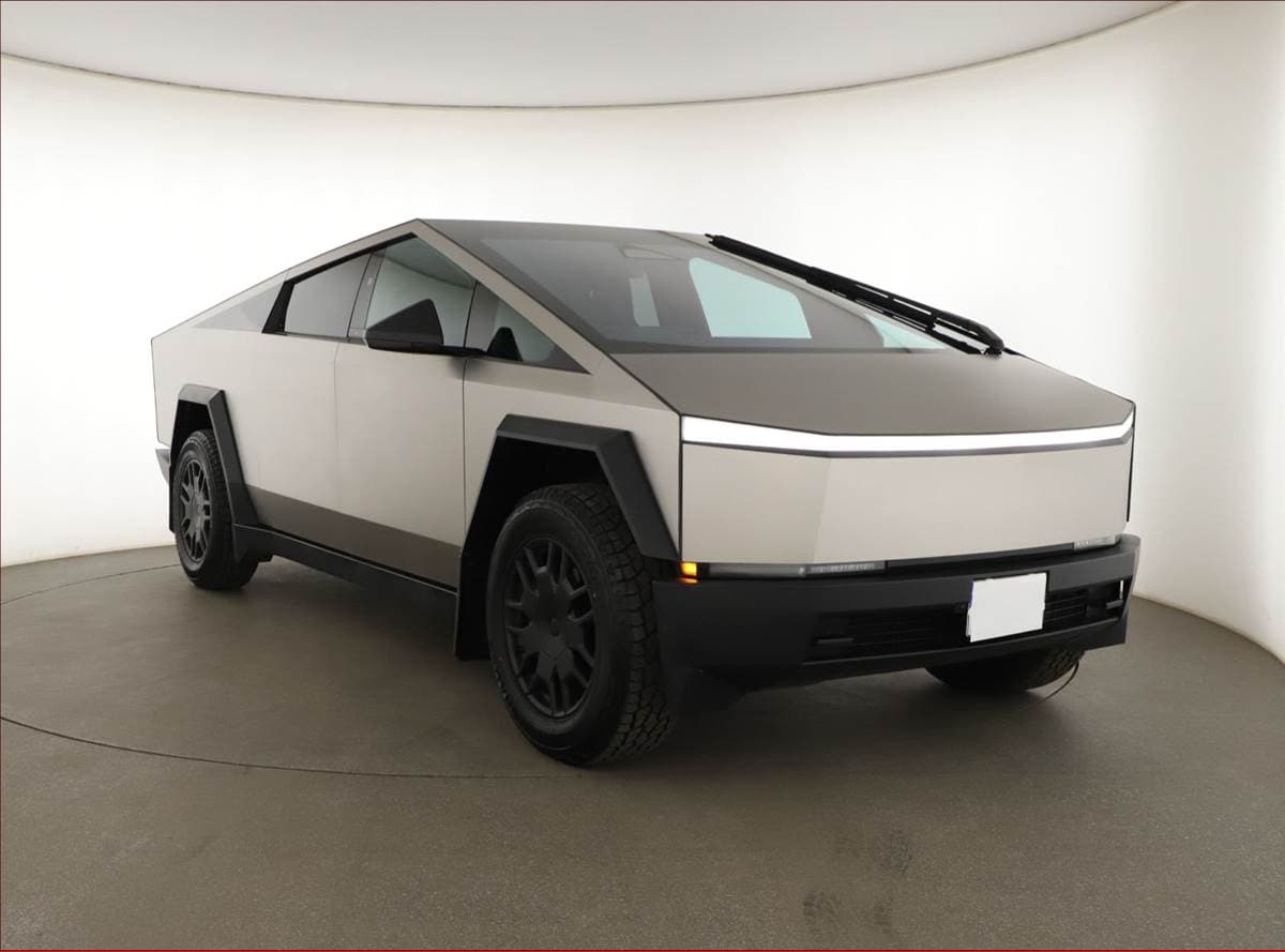 2024 Tesla OSTATNÍ