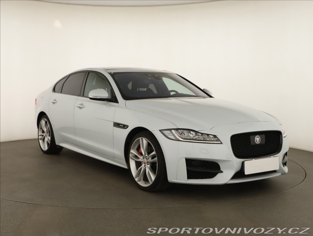 2017 Jaguar XF