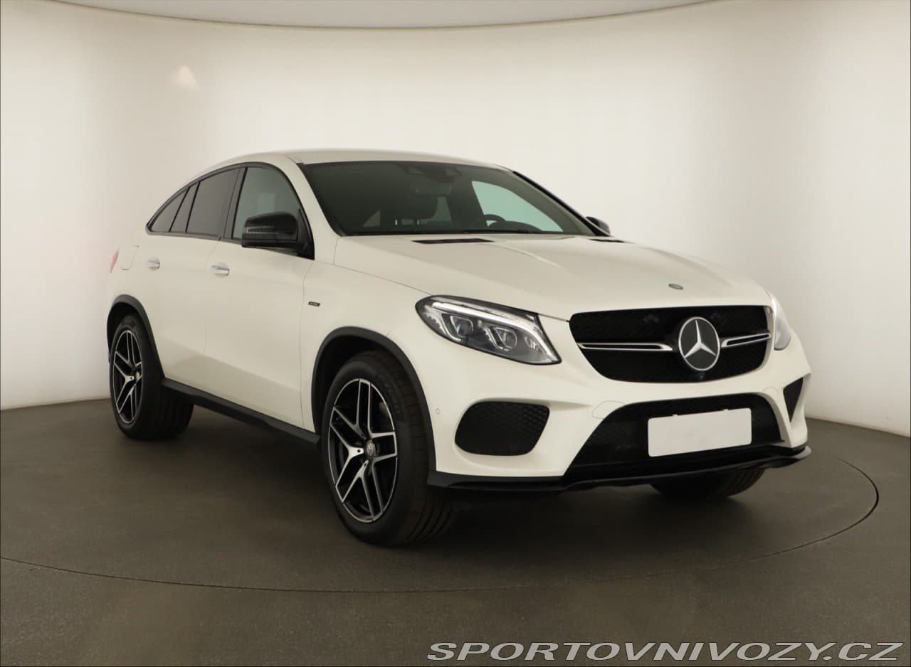 2016 Mercedes-Benz OSTATNÍ
