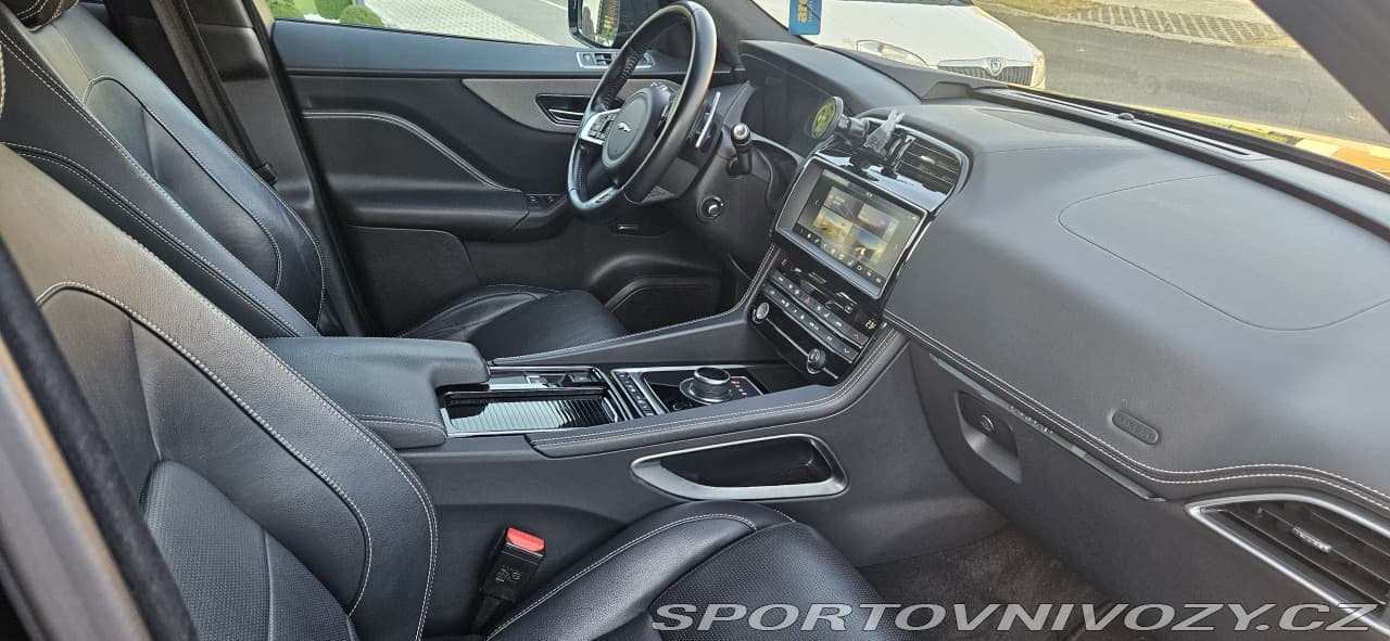 2017 Jaguar F-PACE